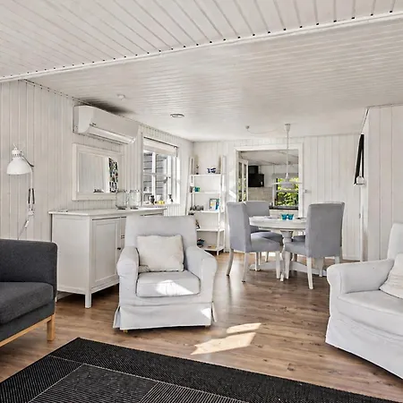 Casa vacanze 2 Bedroom Beautiful In *
